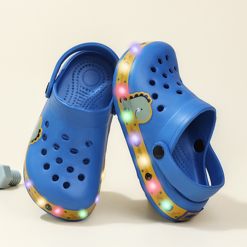 Zomer kindersandalen met LED-v - Street Fashion Boy recensie en prijs